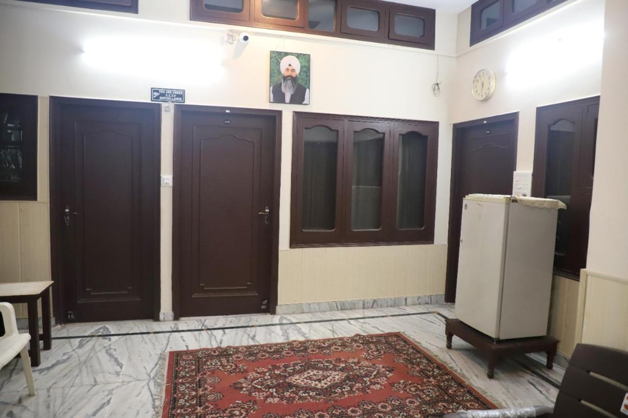 אמריצר Rk Lodge מראה חיצוני תמונה