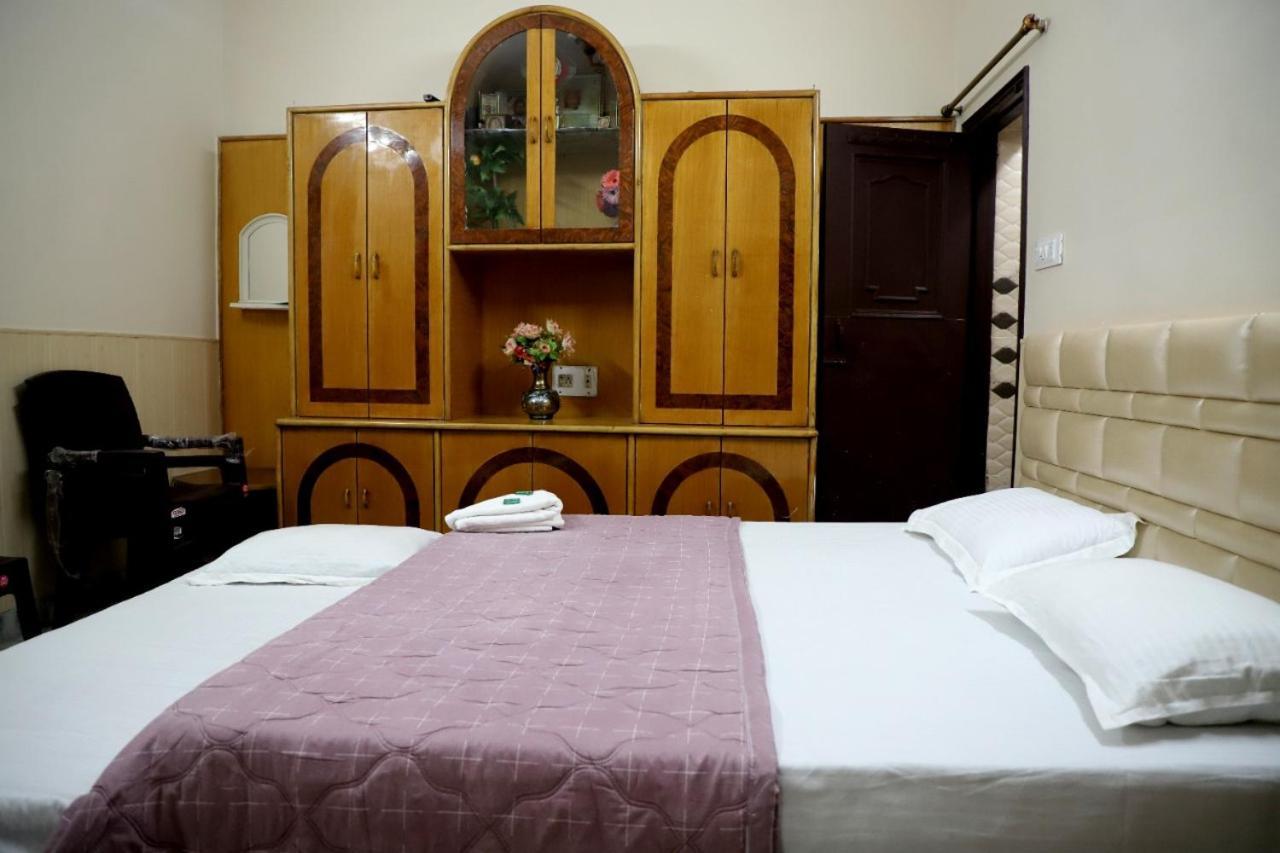 אמריצר Rk Lodge מראה חיצוני תמונה