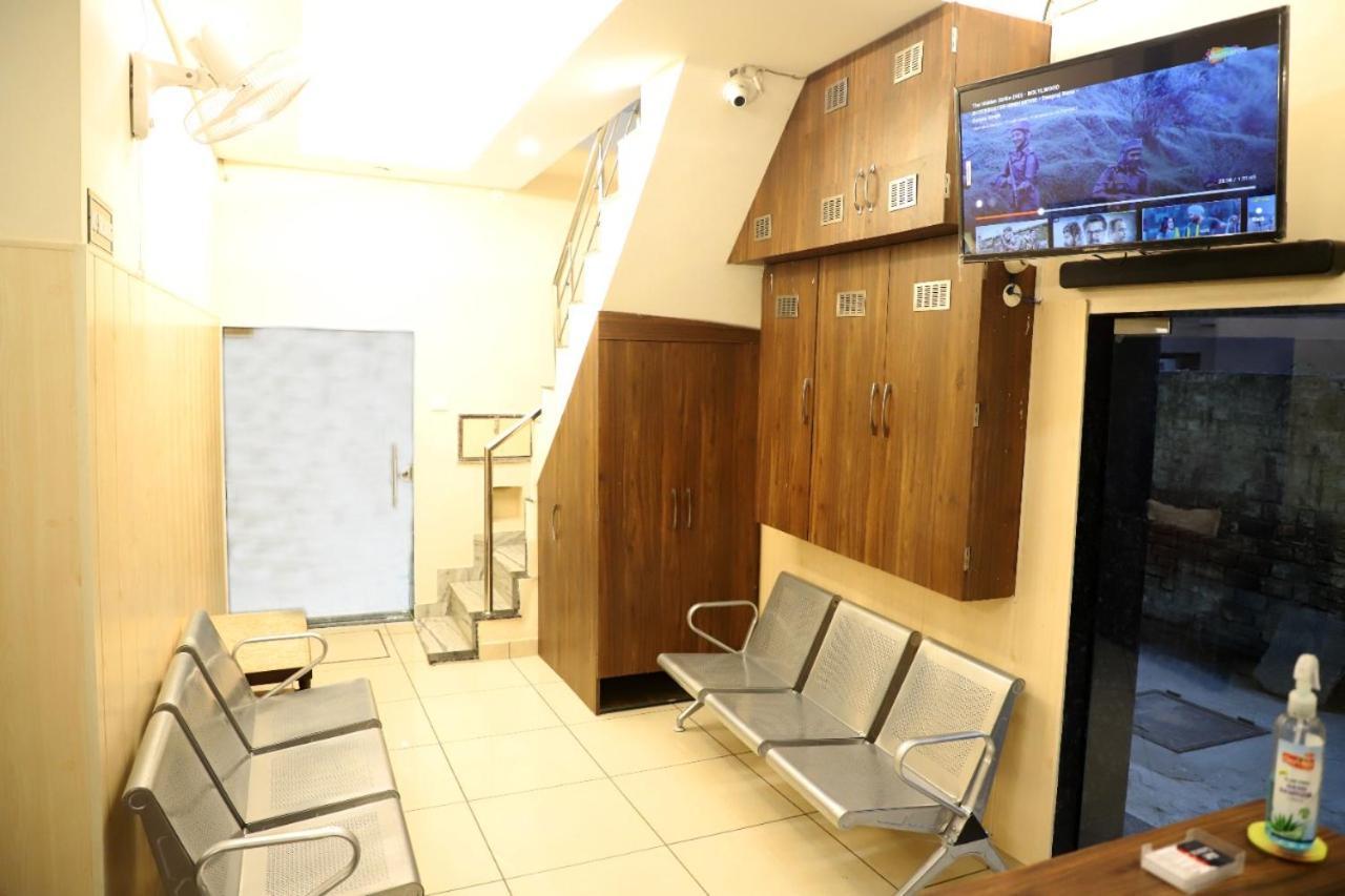אמריצר Rk Lodge מראה חיצוני תמונה